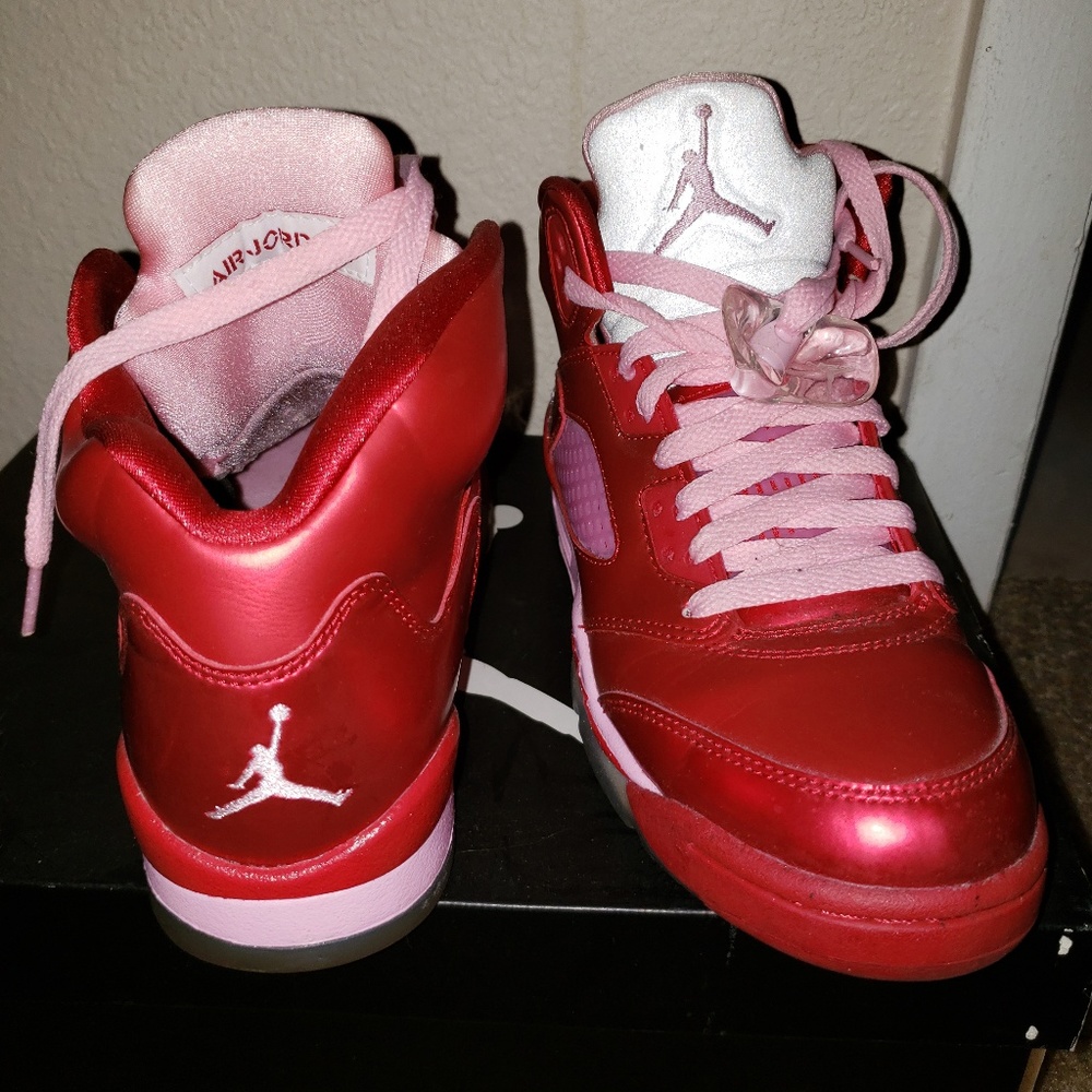 Size 5 vday edition  in pink 5' gs